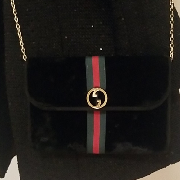 SOLD! Gucci Velvet Clutch Purse + Crossbody Strap - Picture 4 of 8